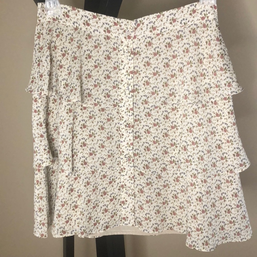 CUTE TIERED SKIRT